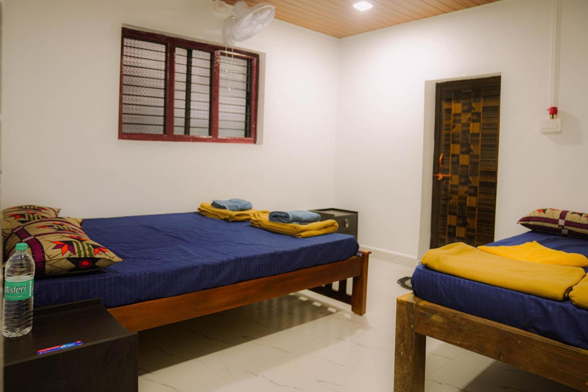 White Sand Beach Stay Resort Kumta Habitación foto